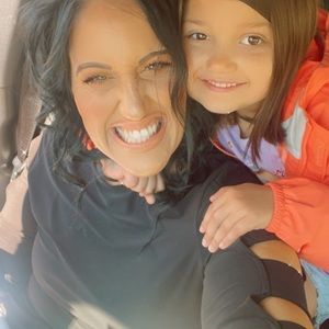 Meet your Posher, Danielle